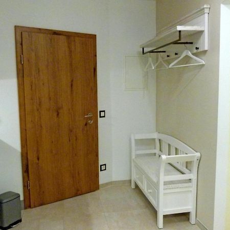Haus Monti Hotell Maria Lanzendorf Exteriör bild