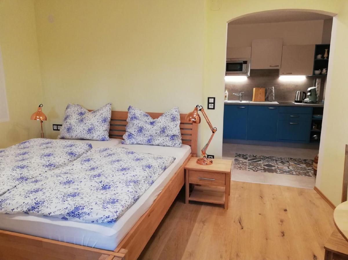 Haus Monti Hotell Maria Lanzendorf Exteriör bild